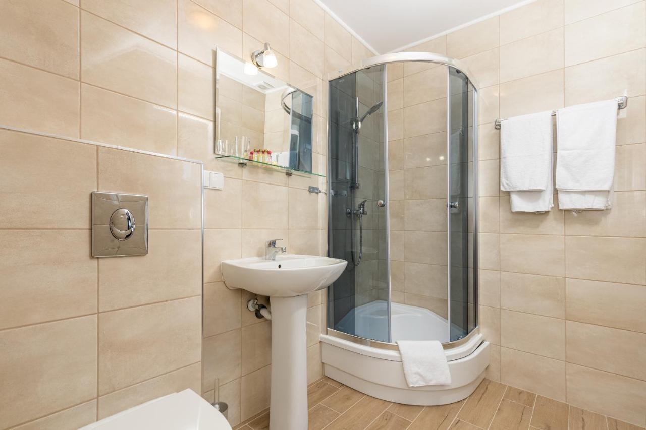 Hotel Ruczaj Krakow Ngoại thất bức ảnh